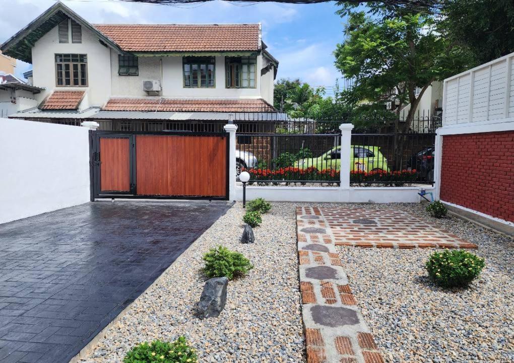 Boxsoon Nimman 2 # 4Beds 3Baths Villa Чиангмай Екстериор снимка